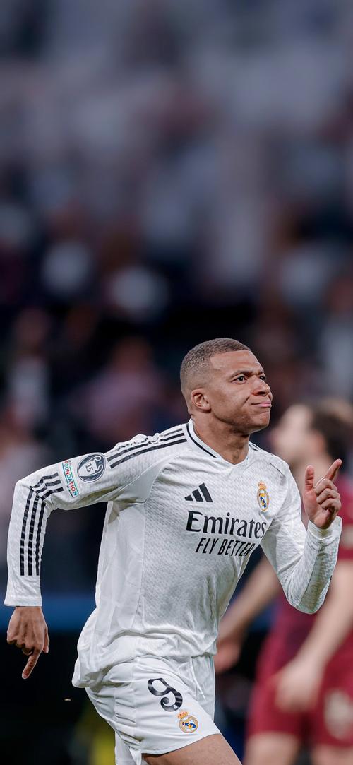 德媒：莱比锡35岁老将坎普尔将退役，本赛季仅出场3分钟（德媒：莱比锡35岁老将坎普尔将挂靴，本季仅有3分钟出场）