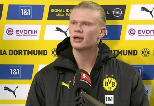 热刺告别战，孙兴慜父亲孙雄正现场观战儿子与纽卡的比赛