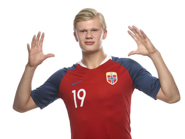 里程碑，国安后卫李磊已代表中国俱乐部出战300场比赛