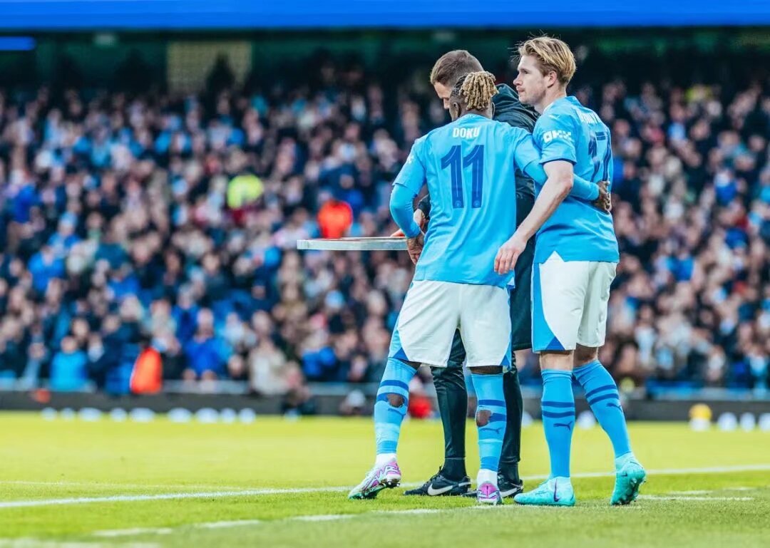 梅西：在巴黎足球层面我不太开心，一切都和我习惯的非常不同（梅西：在巴黎的足球生活让我不太快乐，一切与我的习惯大相径庭）