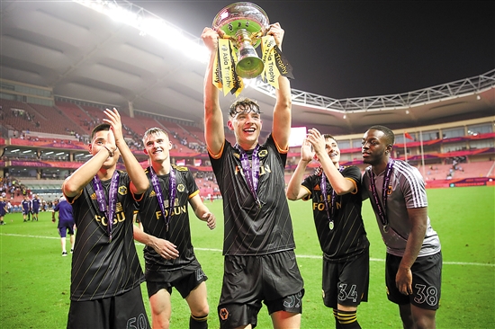 亚冠战报：蓉城惊艳逼平神户，海港晋级战在即（亚冠快讯：蓉城神勇战平神户，海港迎来晋级关键战）