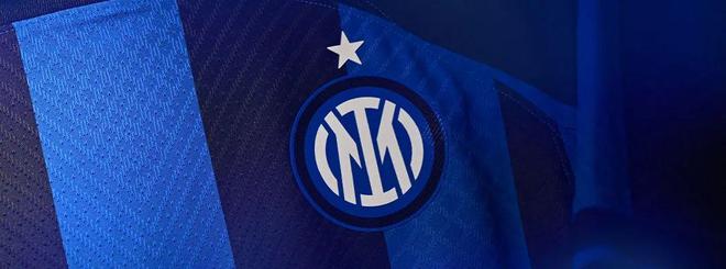 英媒盘点与主帅闹僵球员结局：小贝基恩C罗离队，希勒遭弃用