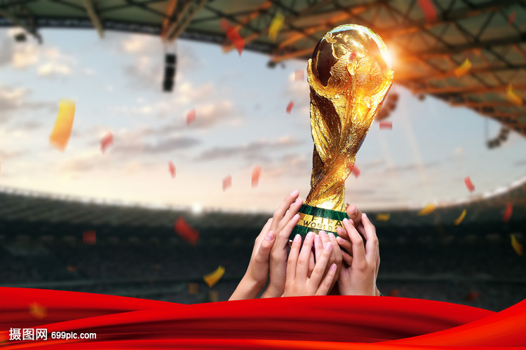 斯帕伊奇庆祝足协杯夺冠：为奖杯感到自豪，更为球队感到骄傲（斯帕伊奇谈足协杯夺冠：奖杯值得自豪，球队更让人骄傲）