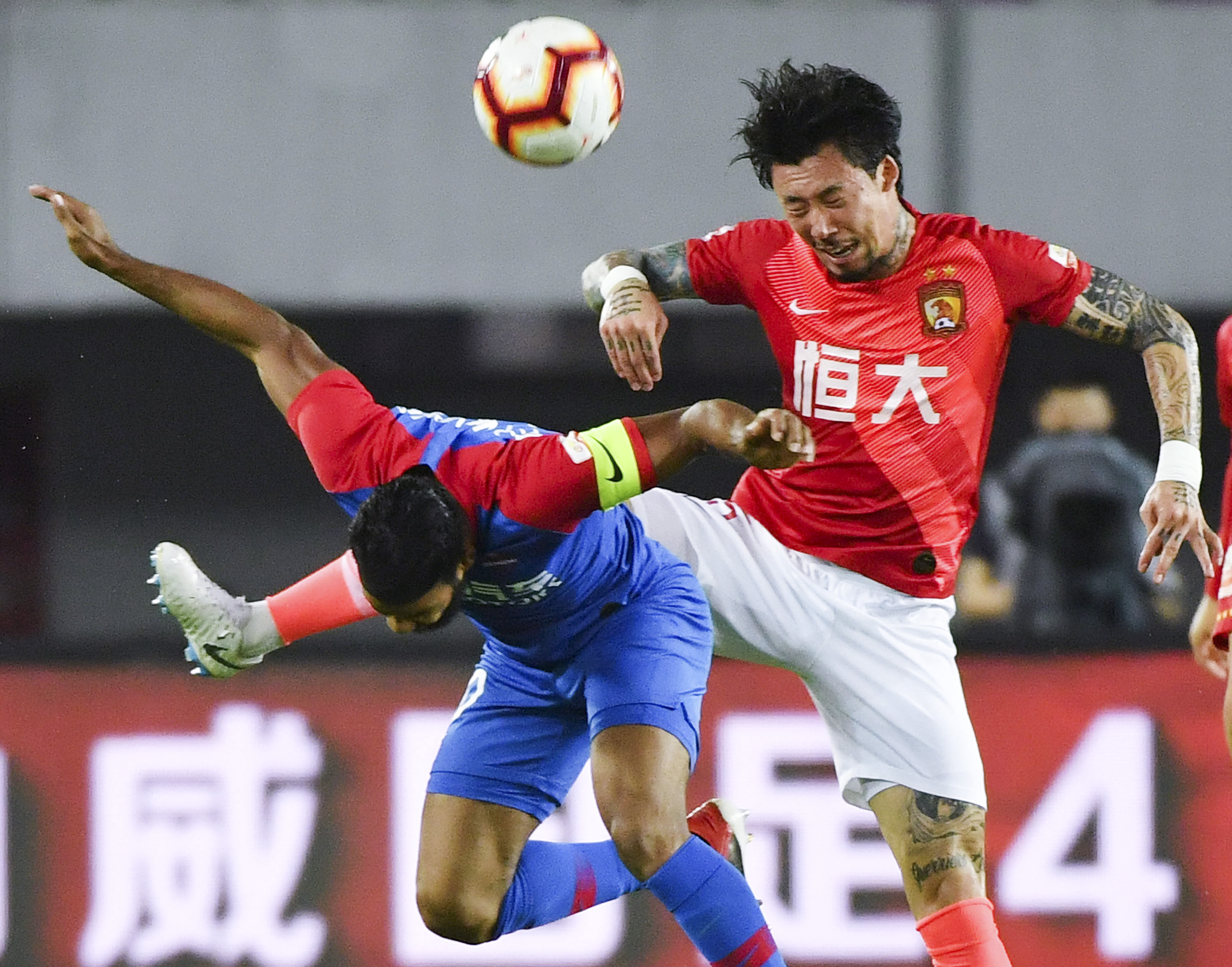 NBA：凯尔特人延续强势 双探花合砍60分