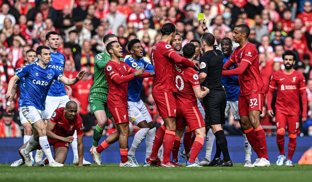 伊格莱西亚斯：皇马很强但我们掌控节奏，最后时刻他们急眼了