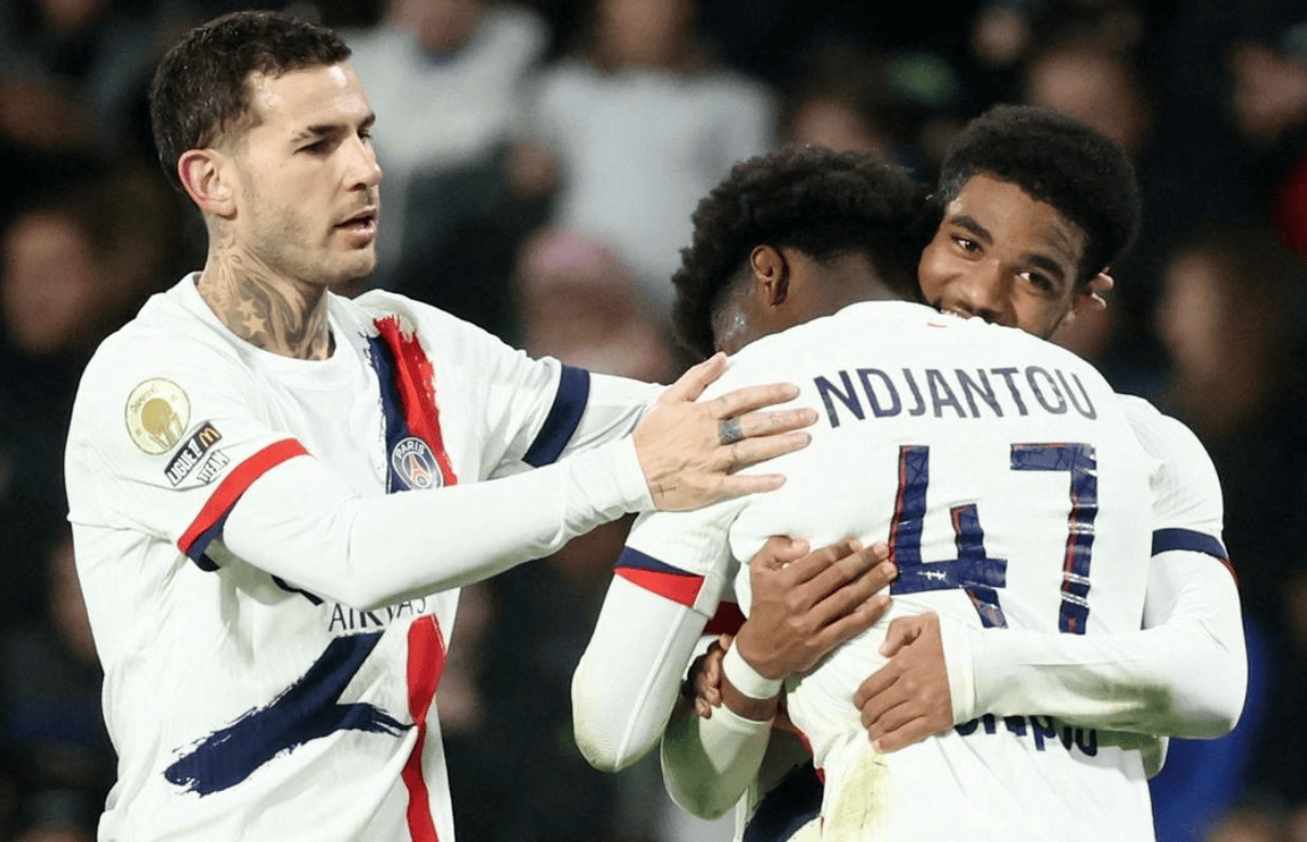 荷兰杯半场：三户舜介双响，鹿特丹斯巴达暂2-0威廉二世（荷兰杯半场战报：三户舜介梅开二度，斯巴达鹿特丹暂2-0领先威廉二世）