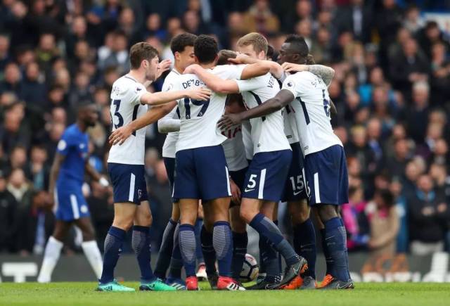 西甲半场：纳瓦罗、N.威廉姆斯建功，毕尔巴鄂2-0莱万特